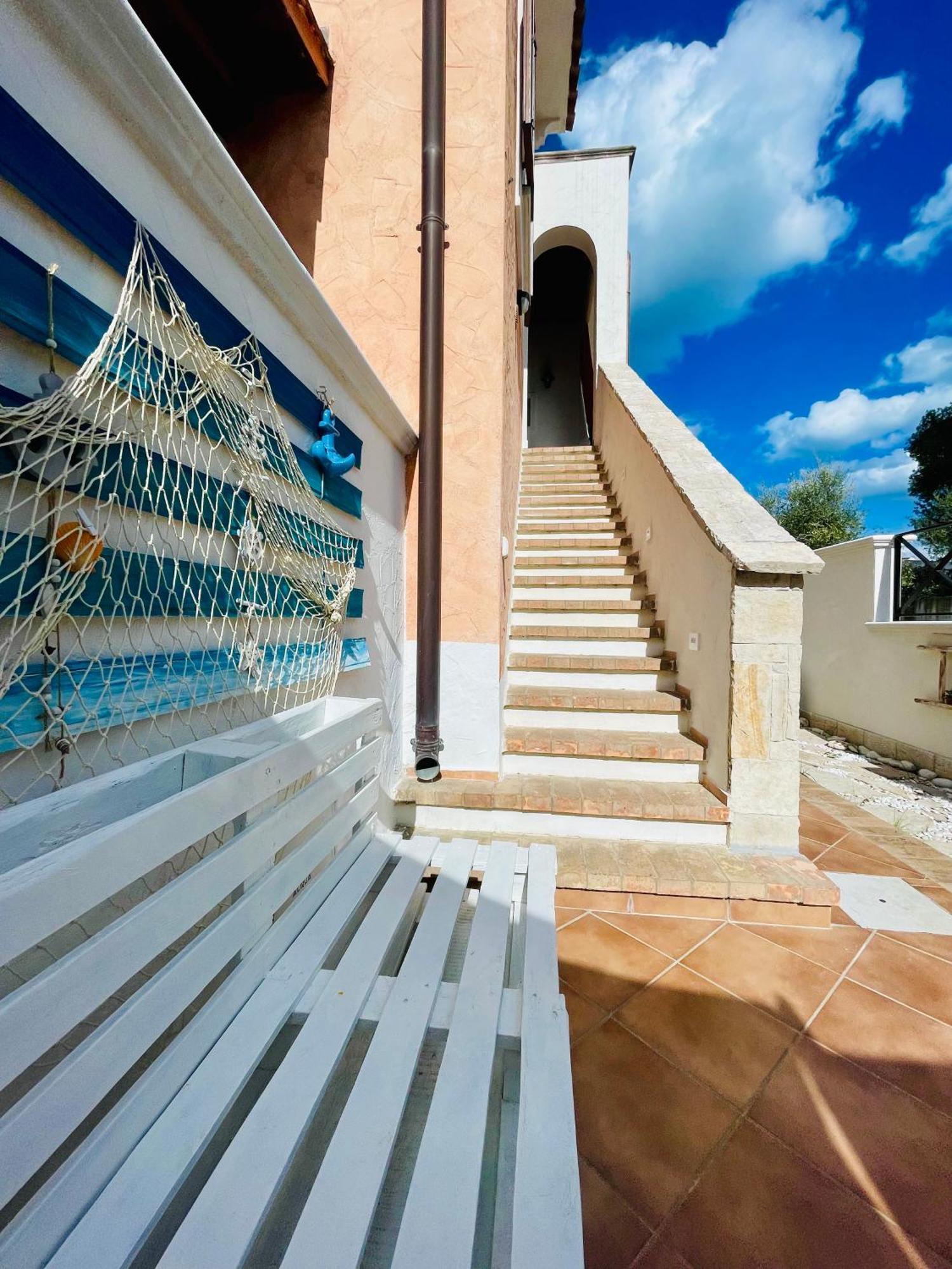 Villa Torre Bianca Vicino Al Mare