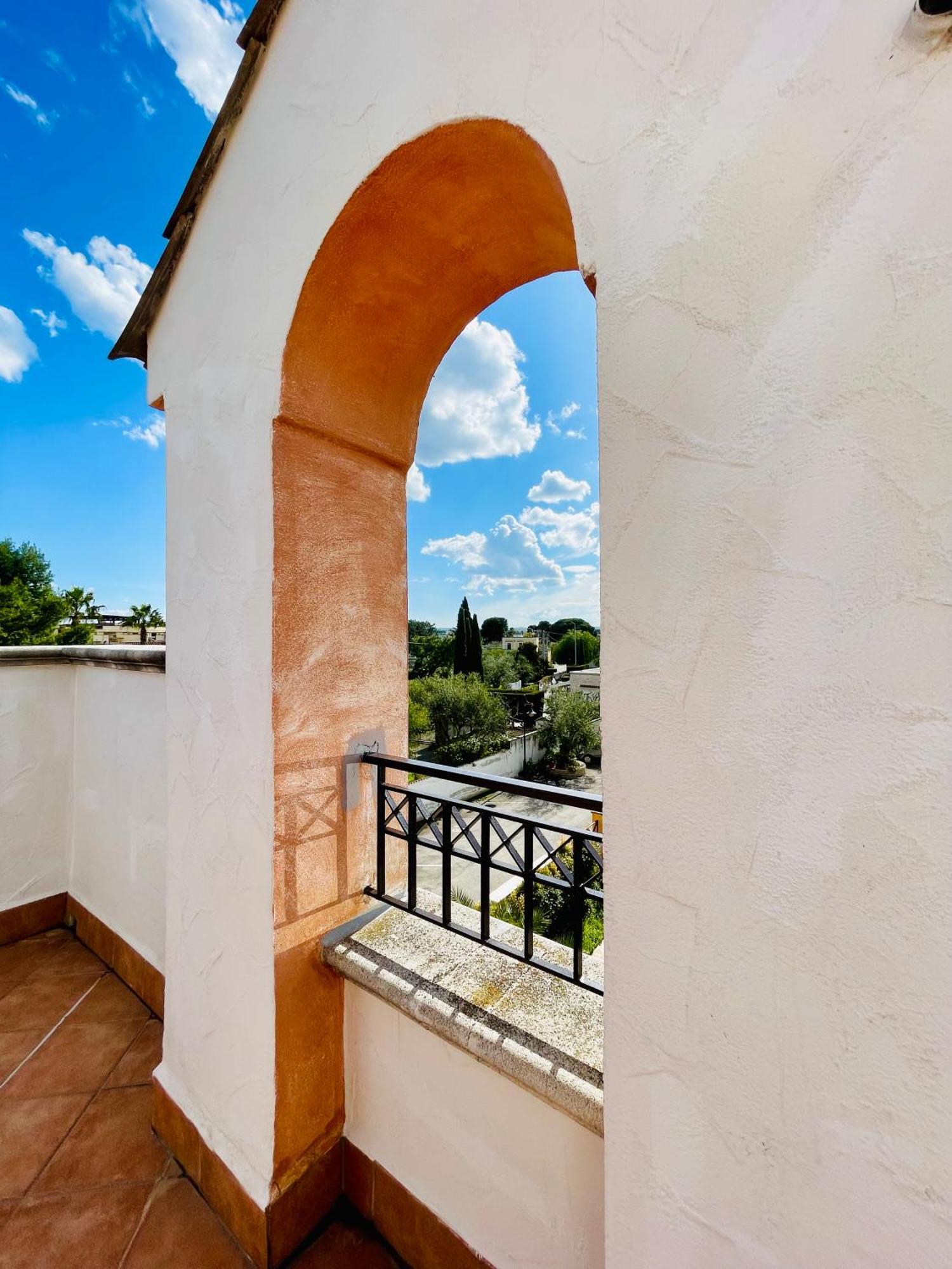 Torre Bianca Vicino Al Mare Villa Bisceglie